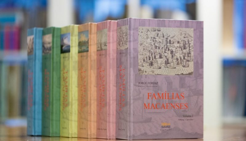 Chance and challenge: chronicling the histories of Macanese families