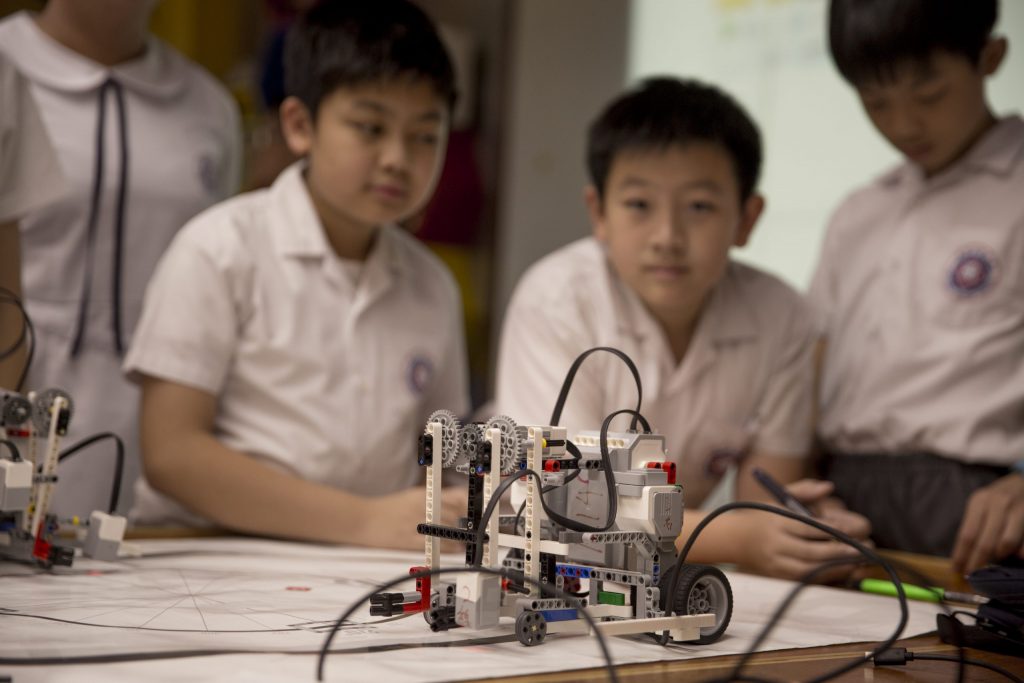 Honing Talents Through The STEM Path Macaomagazine