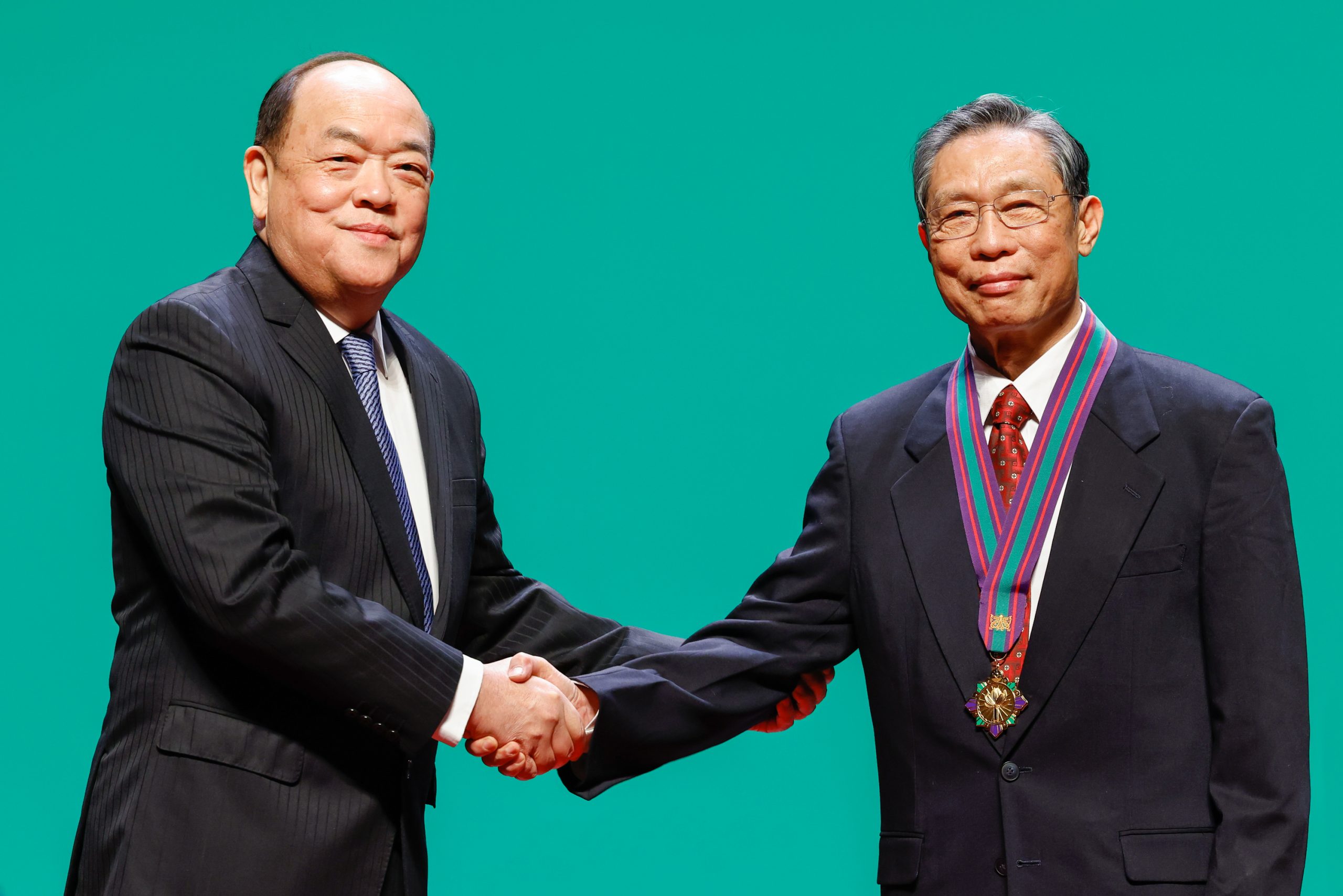 Ho Iat Seng and Zhong Nanshan