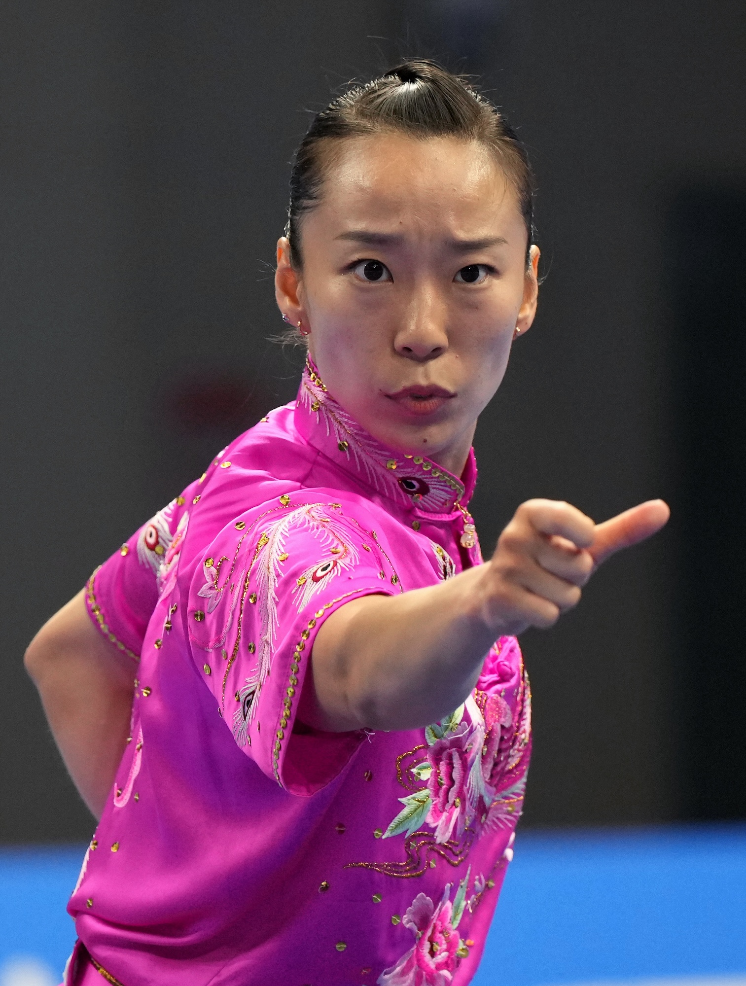 Li performing changquan at the 19th Asian Games in Hangzhou