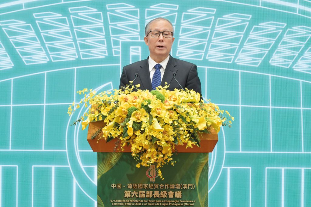 Member of the Political Bureau of the Central Committee of the Communist Party of China and vice-chairman of the Standing Committee of the National People’s Congress Li Hongzhong