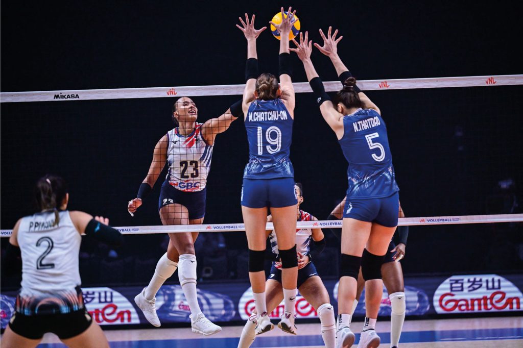 Women’s volleyball tournament makes a comeback