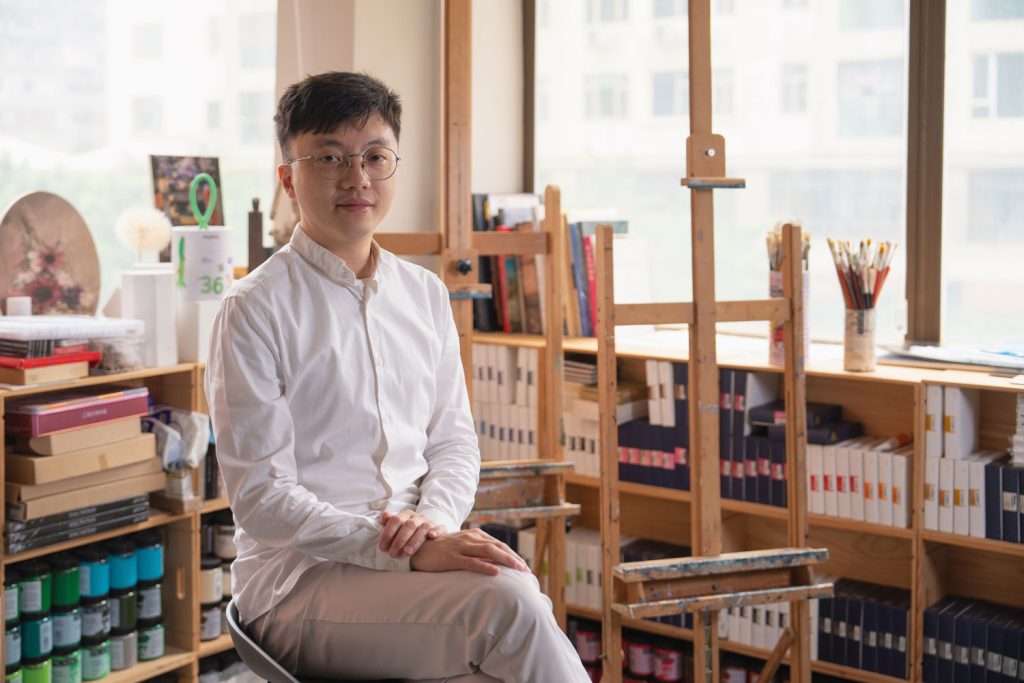 Lai Sio Kit in his studio