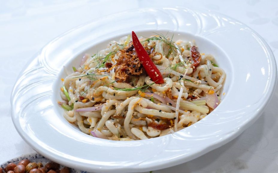 Stir-fried dace noodles are a popular dish at Son Tak Kong