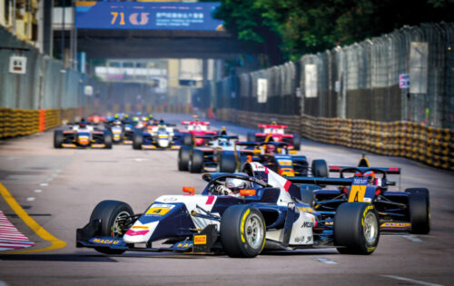 McLaren junior Ugo Ugochukwu leads the pack in Macao’s inaugral Formula Regional race