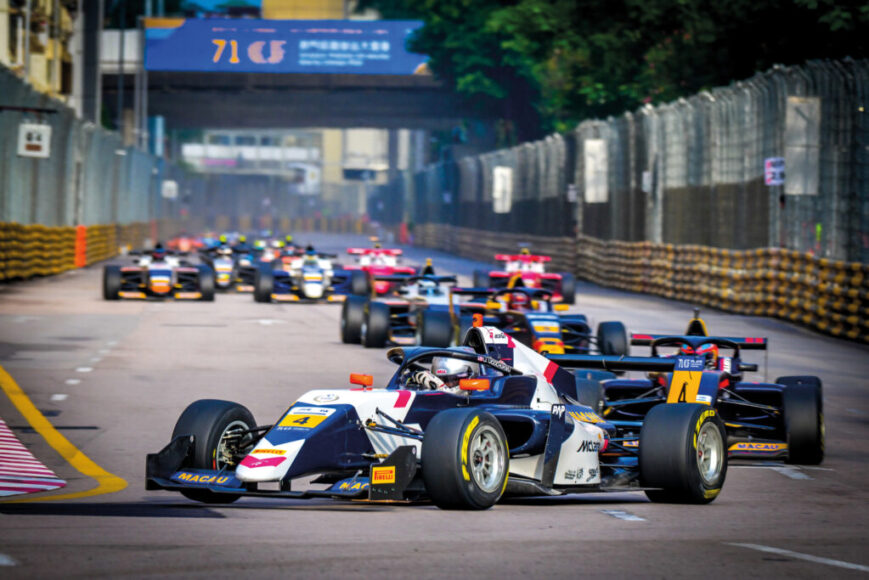 McLaren junior Ugo Ugochukwu leads the pack in Macao’s inaugral Formula Regional race