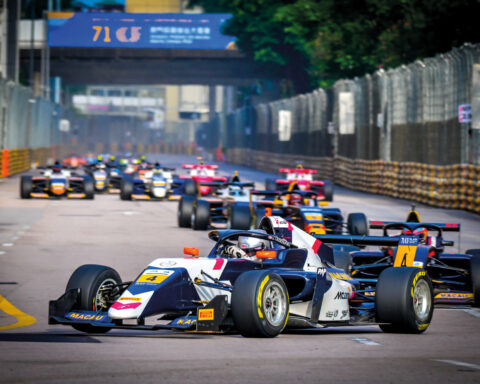 McLaren junior Ugo Ugochukwu leads the pack in Macao’s inaugral Formula Regional race