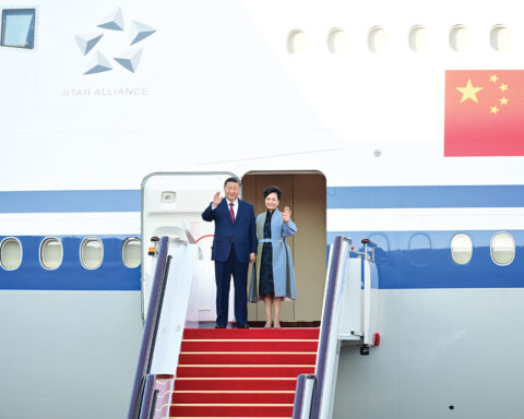 President Xi Jinping arrived in Macao on 18 December, accompanied by his wife, Peng Liyuan, to participate in the celebrations of the 25th anniversary of the Special Administrative Region