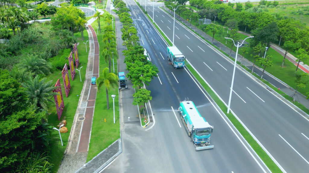 Hengqin’s autonomous fleet also consists of sprinkler trucks and sweeper vehicles that help to keep the city pristine