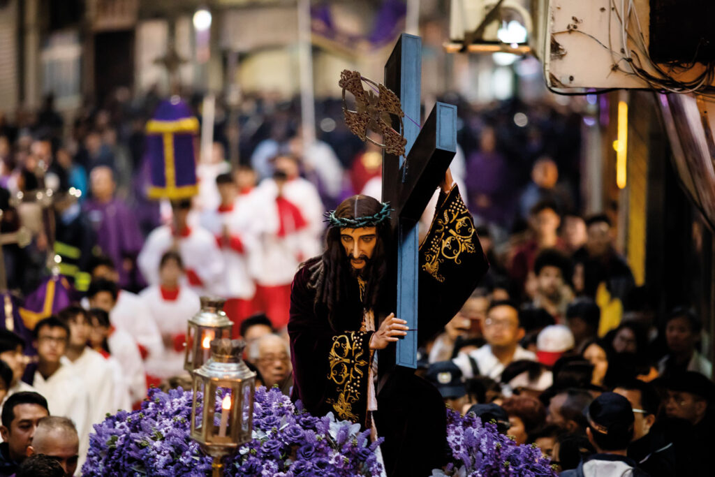 The Procession of the Dead Lord takes place every Easter in Macao, to commemorate Jesus’ crucifixion