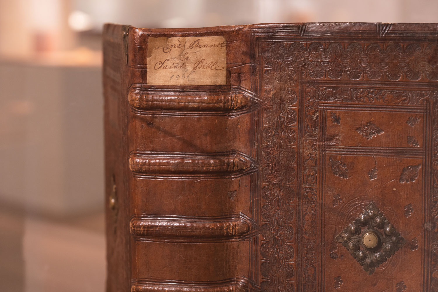 UM’s Benoît Bible features detailed tooling on its leather cover