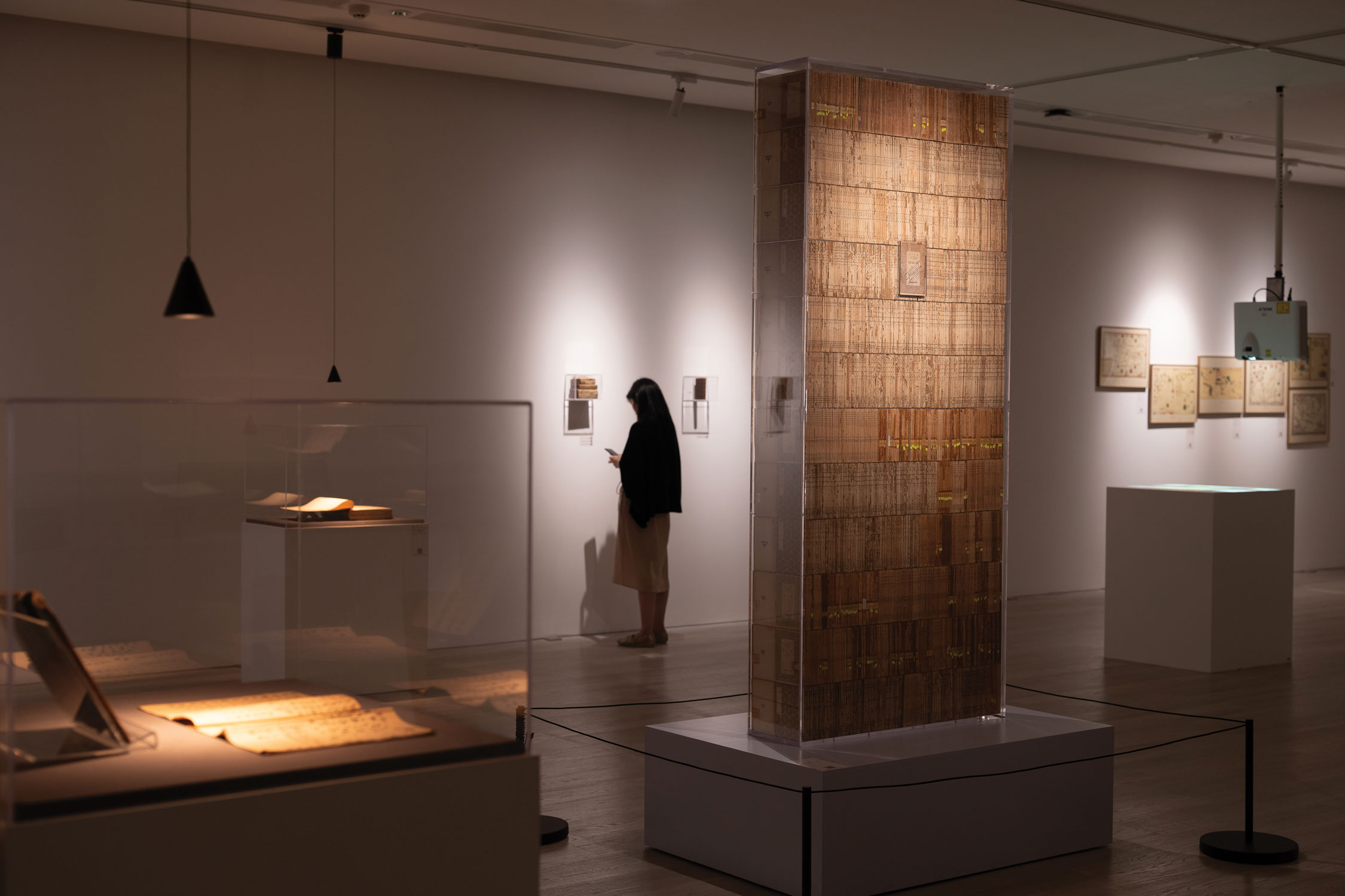 A tomb-like display of Wanyou Wenku, an encyclopaedic series once hugely popular in China, is a nod to people’s changing reading habits