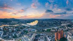 A mass expanse of urbanisation stretches out beyond the border between Zhuhai and Macao on the Ilha Verde side.
