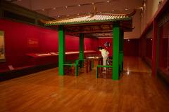 Smaller artefacts find a home in this golden pavilion, encouraging visitors to take a closer look