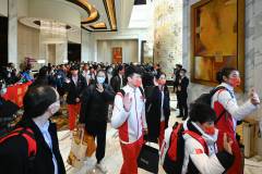 Team China and local athletes bid farewell to one another as the sporting heroes left Macao on 21 December after spending three days in the city