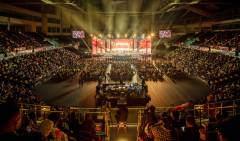 A large-scale evening gala and variety show was held at the Macao East Asian Games Dome, with the Olympians showcasing their skills